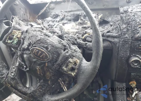 2012 Kia Sorento Lx z USA, uszkodzony, nr VIN 5XYKTDA66CG267734